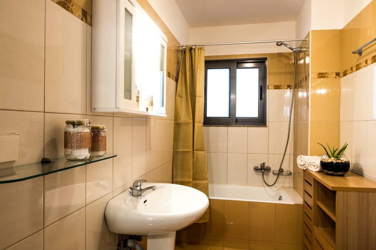 Holy Paraskevi Apartment อายิโอสนิโกลาโอส ภายนอก รูปภาพ